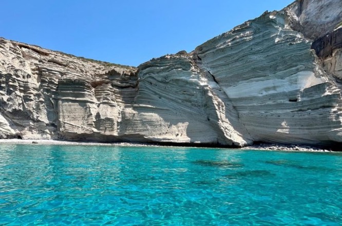 Experience the Magic of the Aegean: A Sailing Adventure
